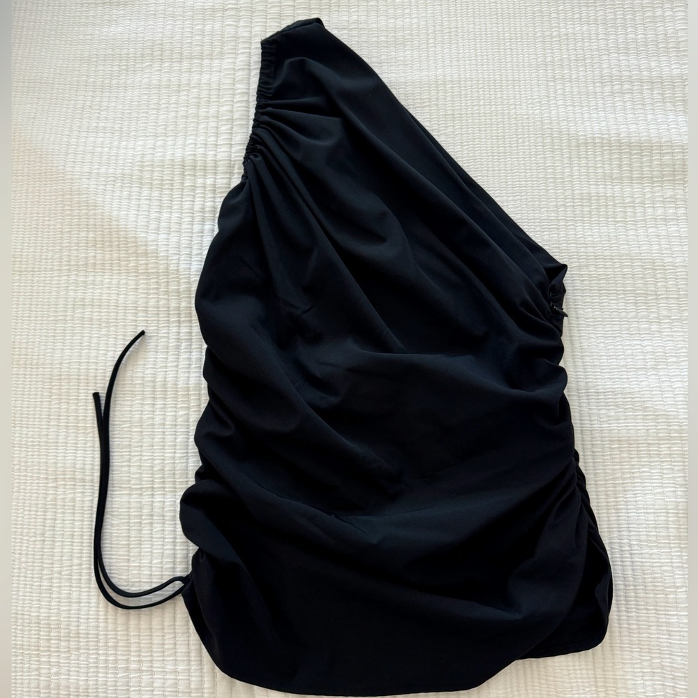 Asymmetrical neck line top